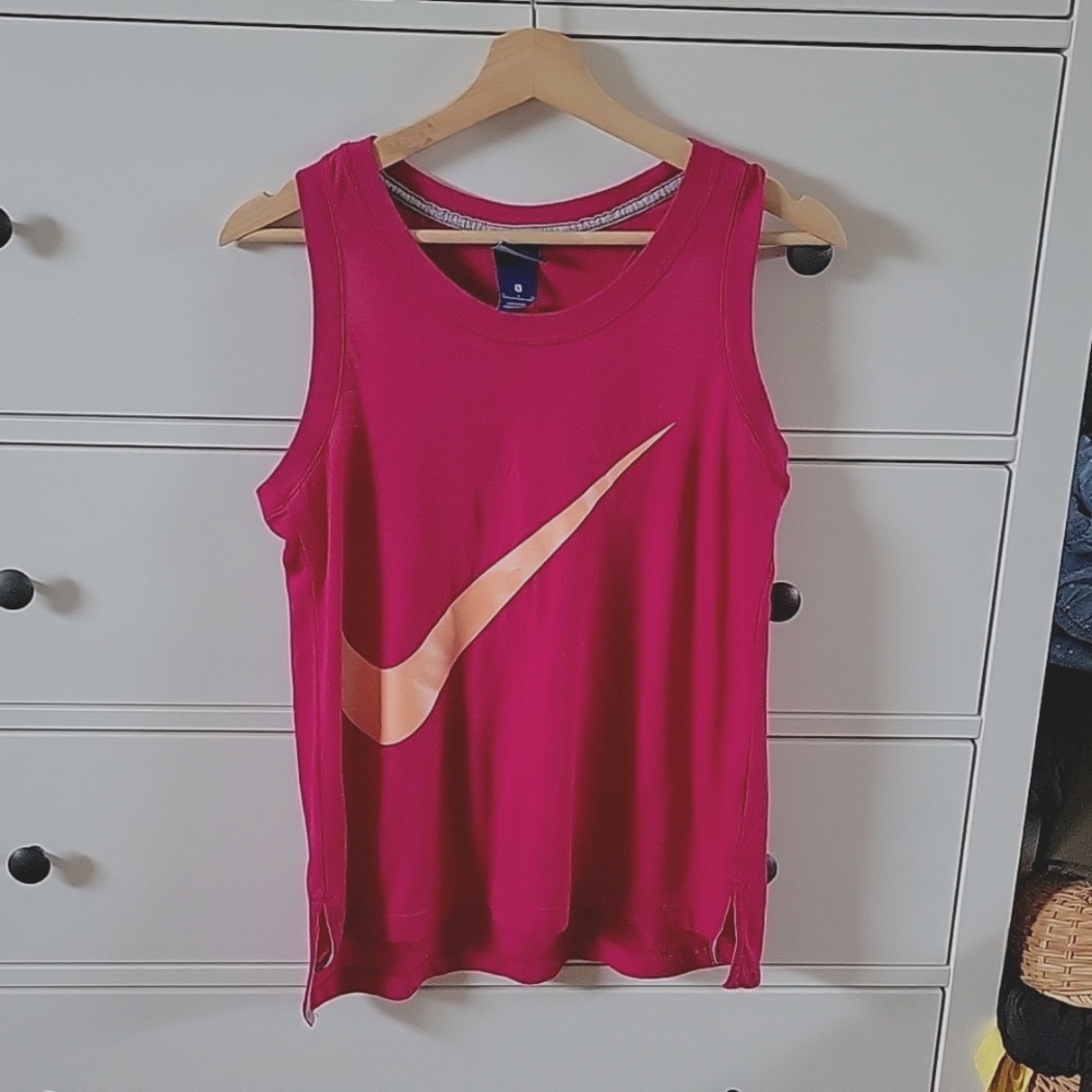 Nike pink tank top